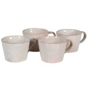 Grande tasse beige pour le café ou le thé